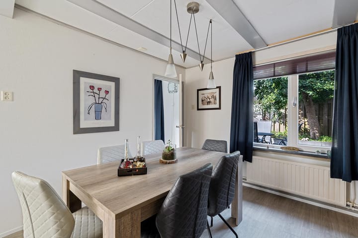 Photo 12 of Drouwenerstraat 5