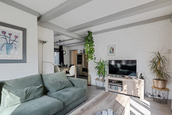 Photo 10 of Drouwenerstraat 5