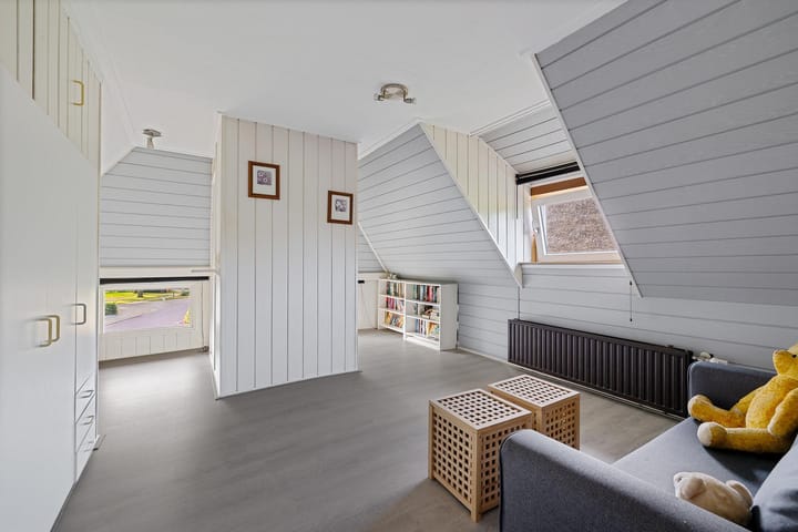 Photo 24 of Drouwenerstraat 5