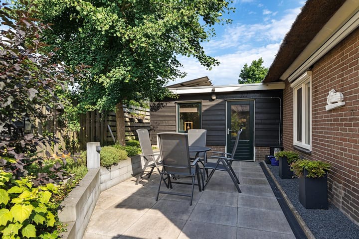 Photo 29 of Drouwenerstraat 5