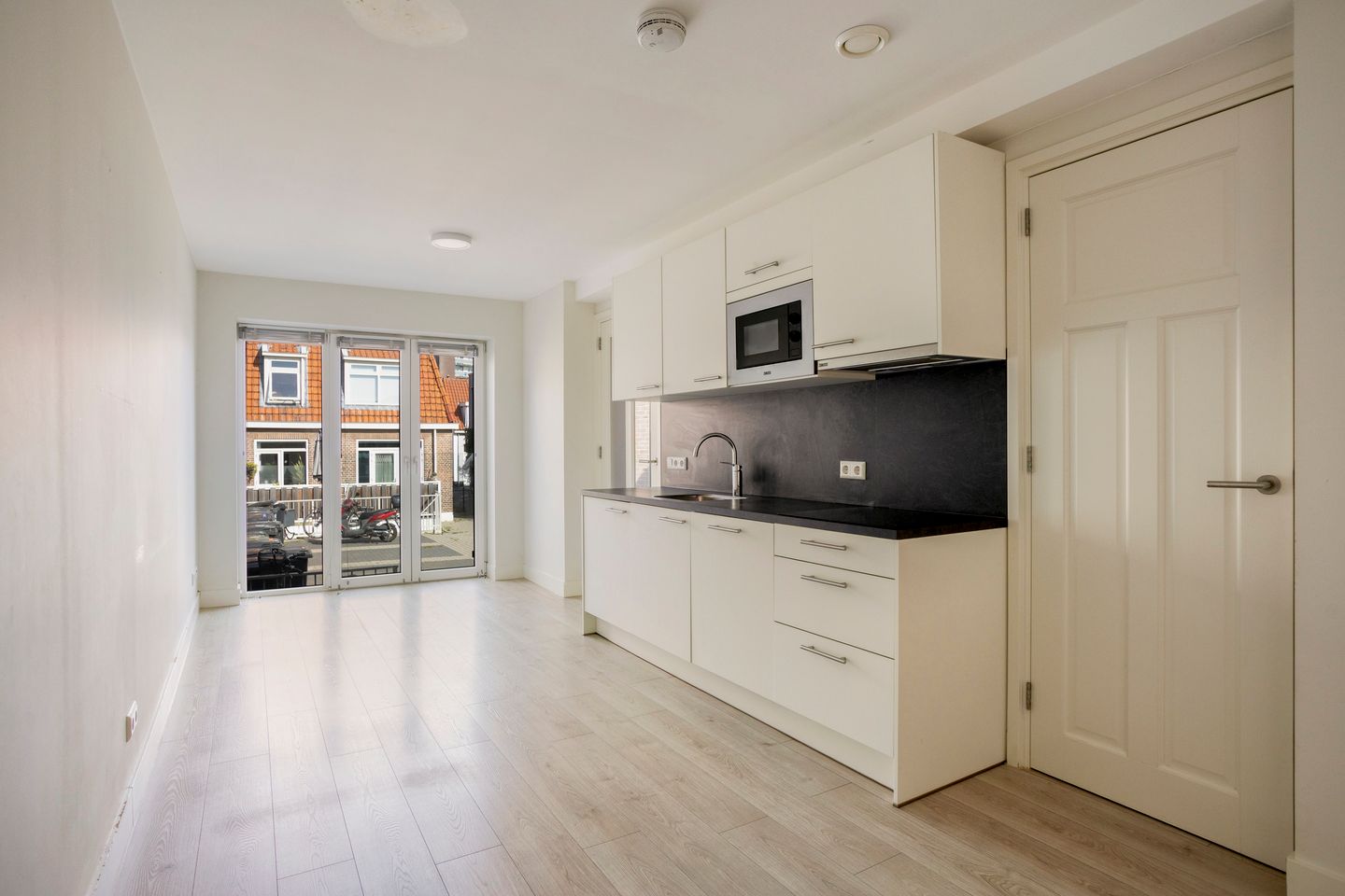 Foto 10 van de Ruyterstraat 8-D