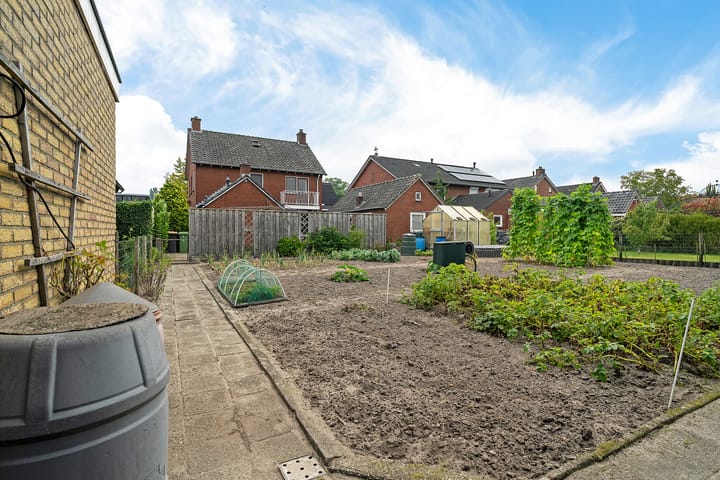 Foto 39 van Meidoornstraat 14