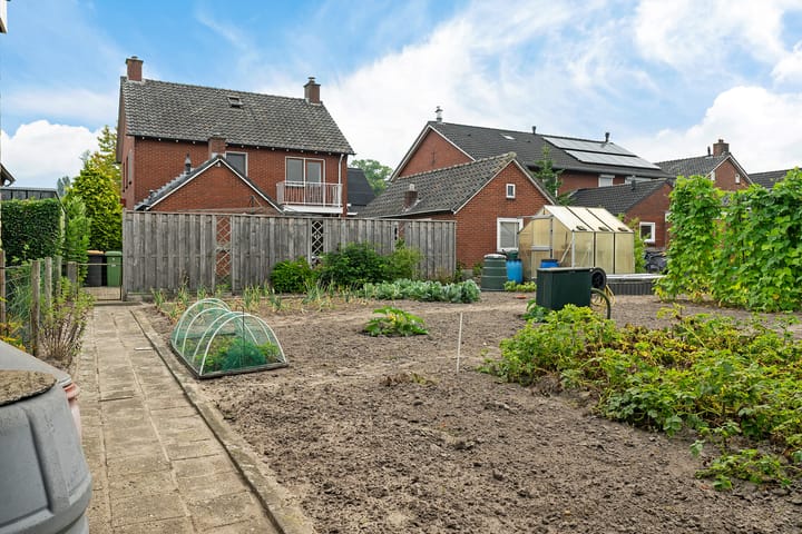 Foto 40 van Meidoornstraat 14