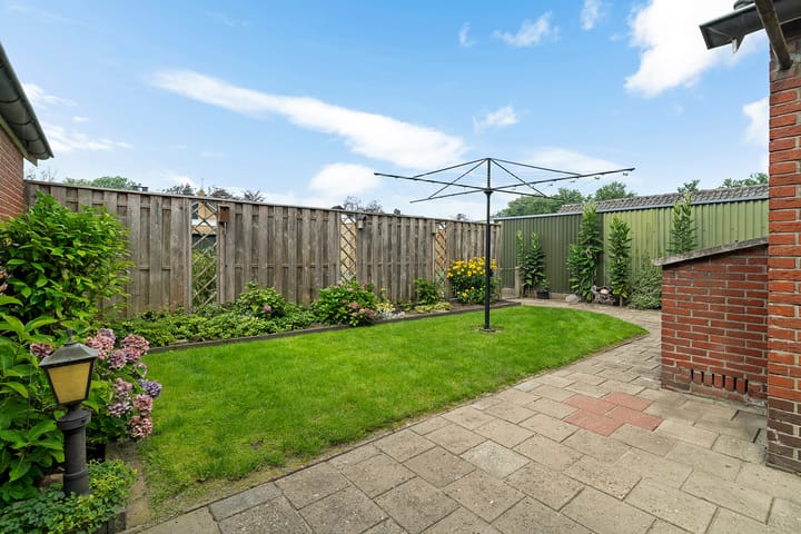 Foto 43 van Meidoornstraat 14