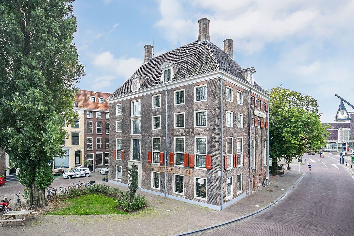 View photo 2 of Rodetorenplein 15