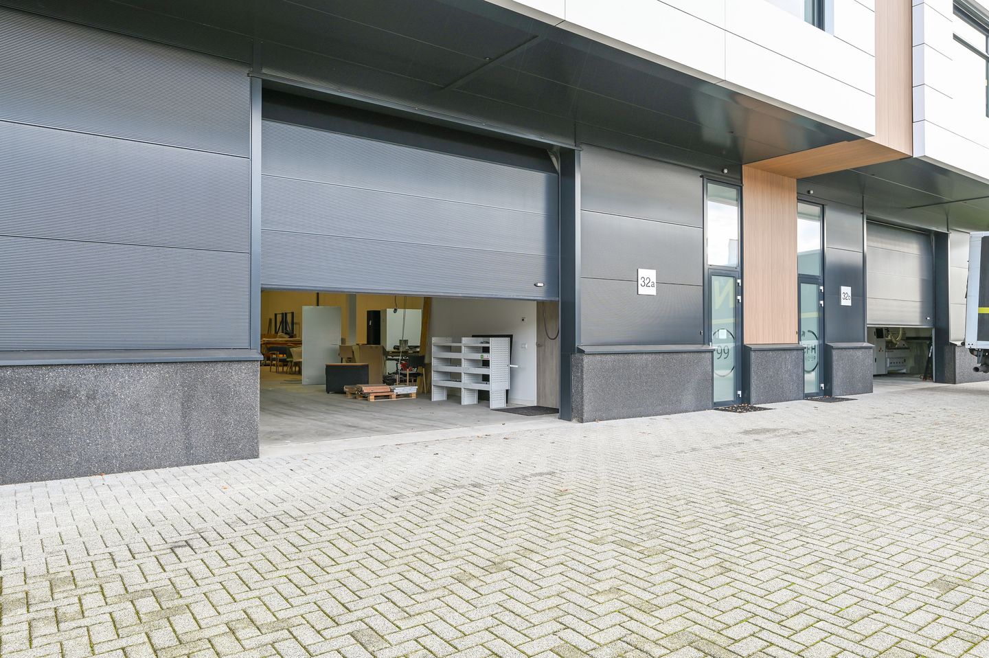 View photo 3 of Arkerpoort 32-a