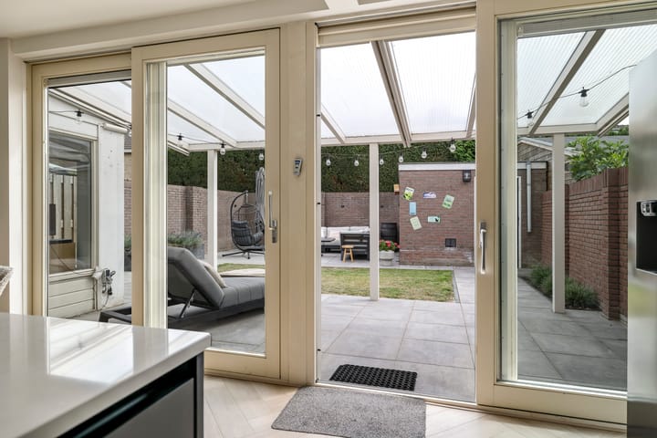 Photo 19 of Orchideestraat 9