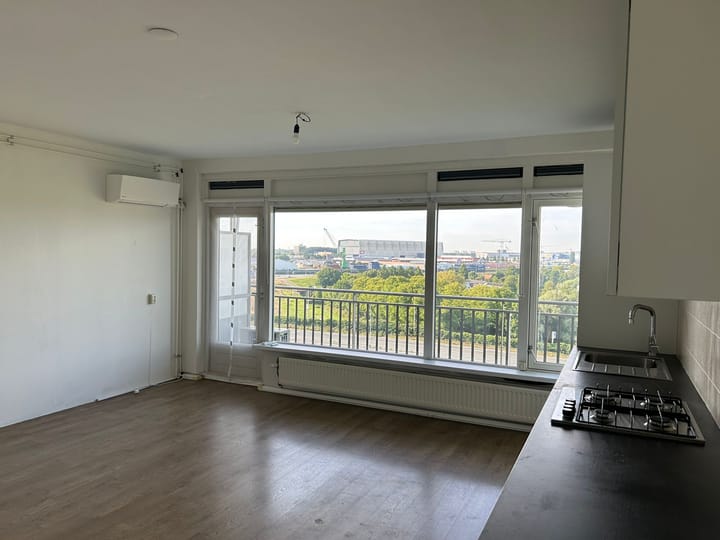 Photo 2 of Valeriusrondeel 26