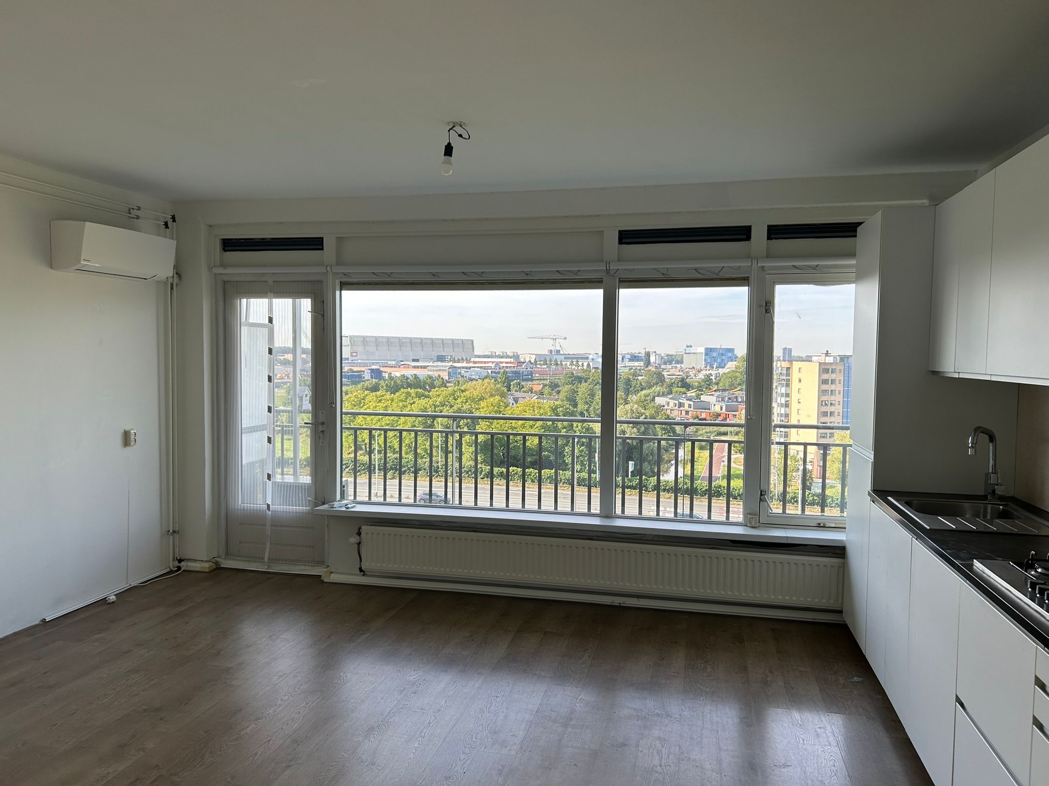 Photo 9 of Valeriusrondeel 26