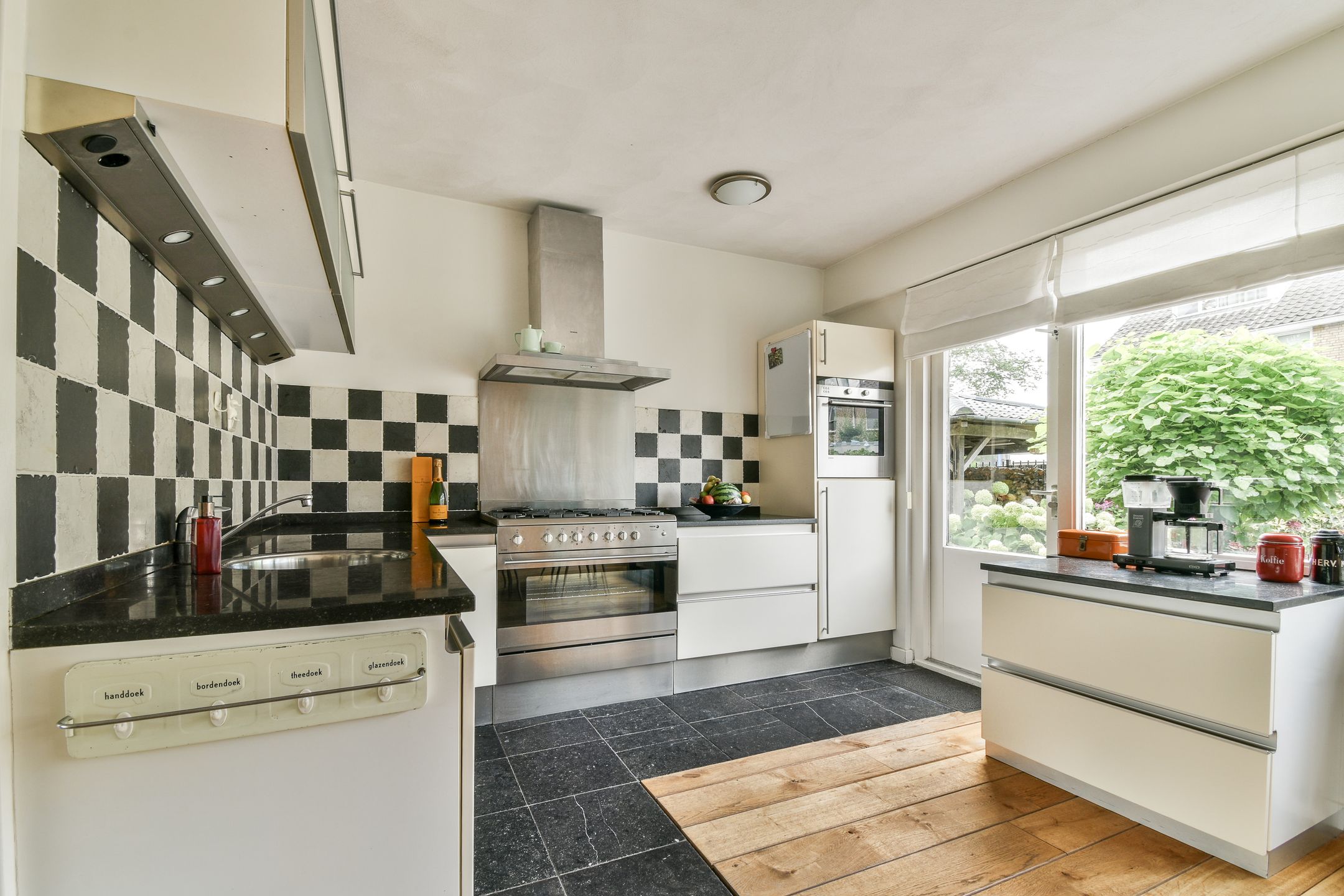 Foto 3 van Andromedaring 18