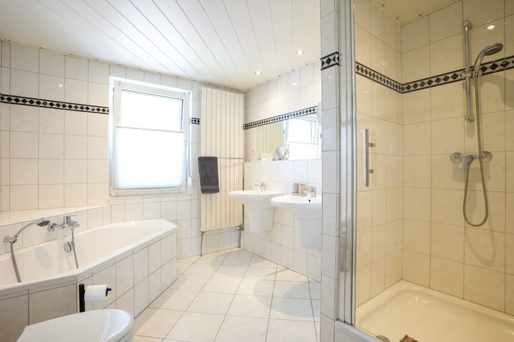 Foto 37 van Valkenburgerstraat 38