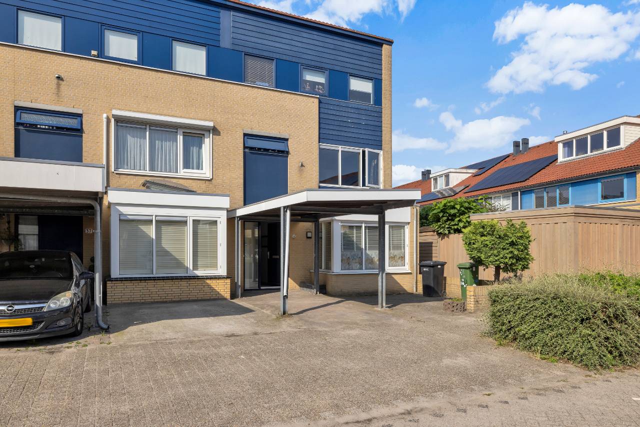 Photo 1 of Gerard den Brabanderhof 38