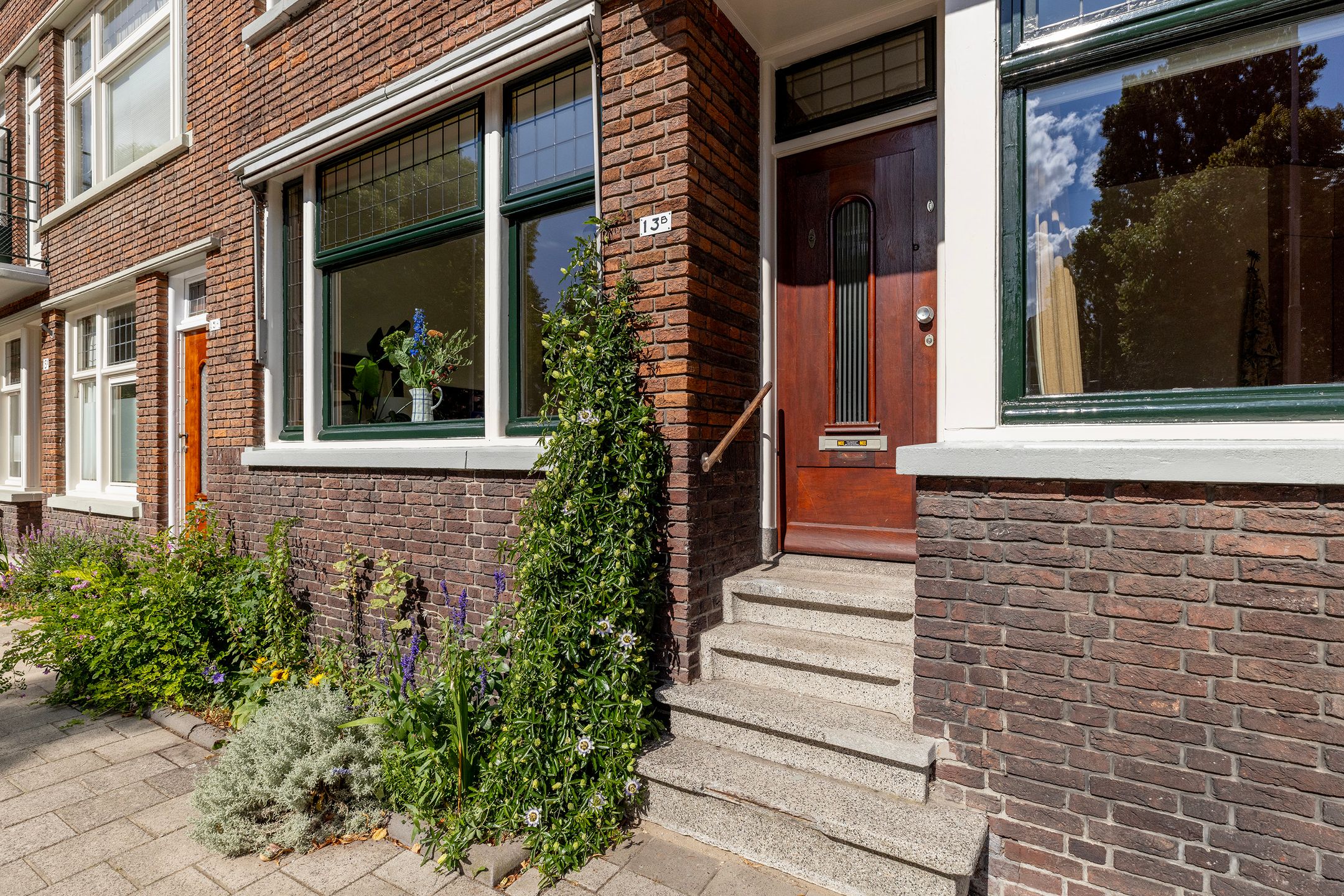 Photo 48 of Bergselaan 13-B