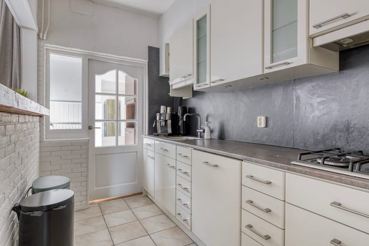 Foto 18 van Burgemeester Jacobsstraat 58