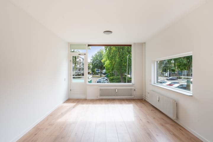 Foto 8 van Van Anrooystraat 473