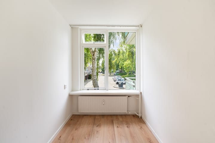 Foto 15 van Van Anrooystraat 473