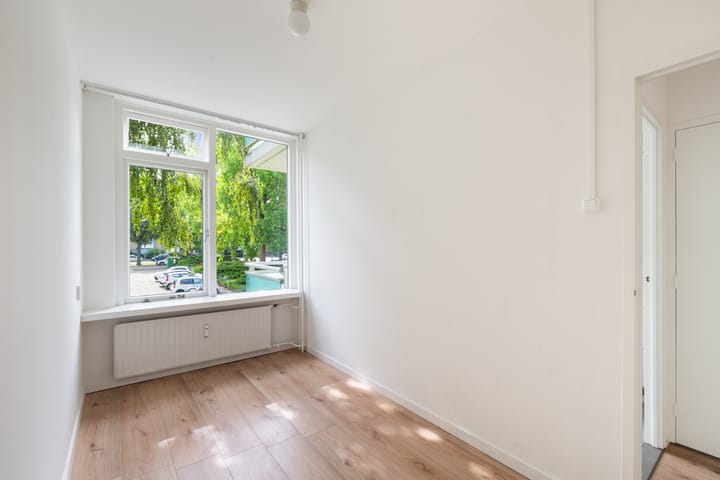 Foto 17 van Van Anrooystraat 473