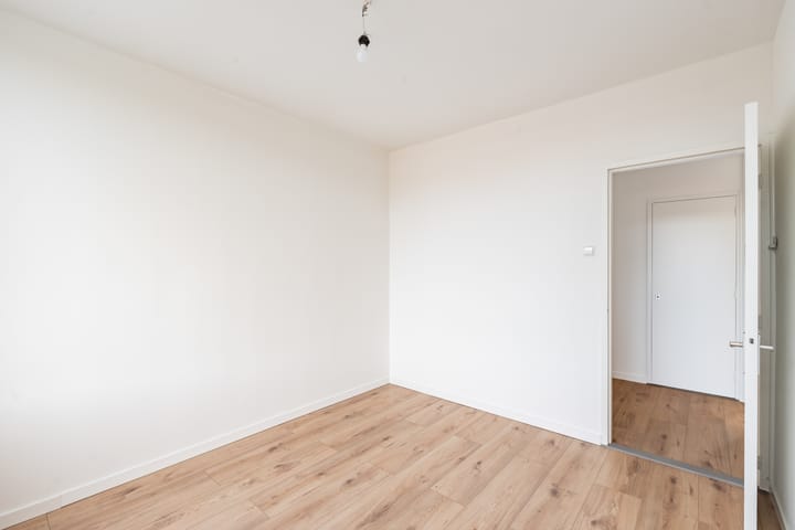 Foto 18 van Van Anrooystraat 473