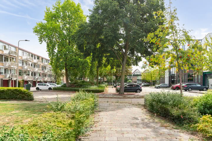 Foto 28 van Van Anrooystraat 473