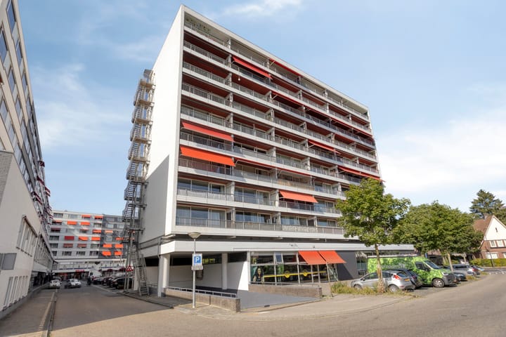 Foto 1 van Den Heuvel 21