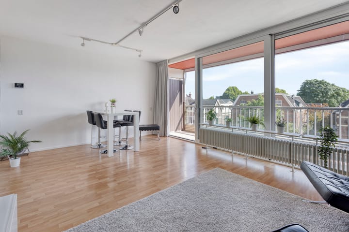 Foto 3 van Den Heuvel 21