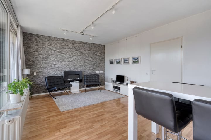 Foto 10 van Den Heuvel 21