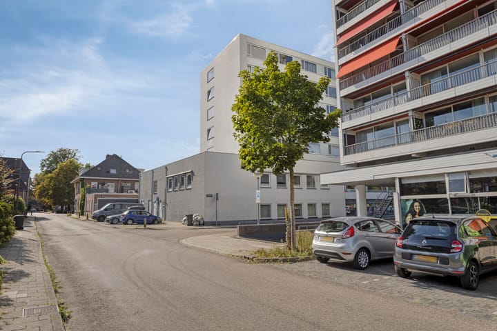 Foto 20 van Den Heuvel 21