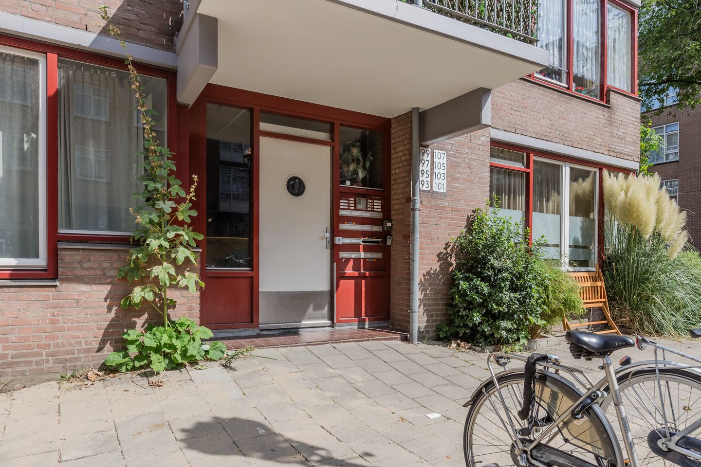 Photo 5 of Van Swindendwarsstraat 99