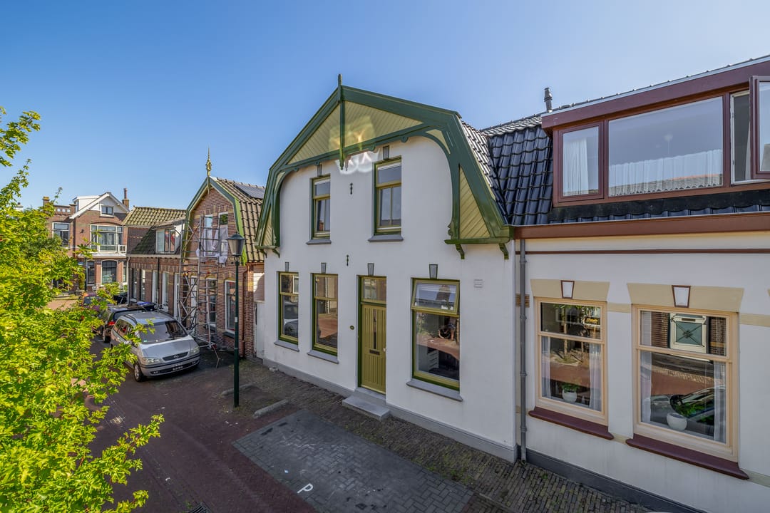 Foto 1 van Warmoesstraat 109