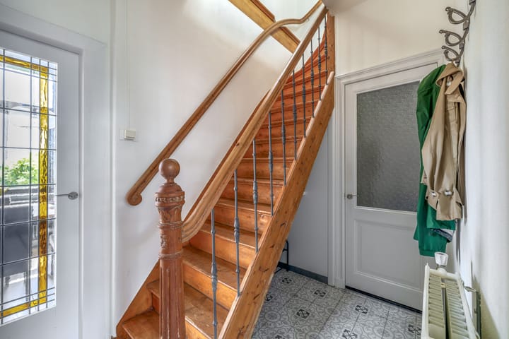 Foto 10 van Warmoesstraat 109