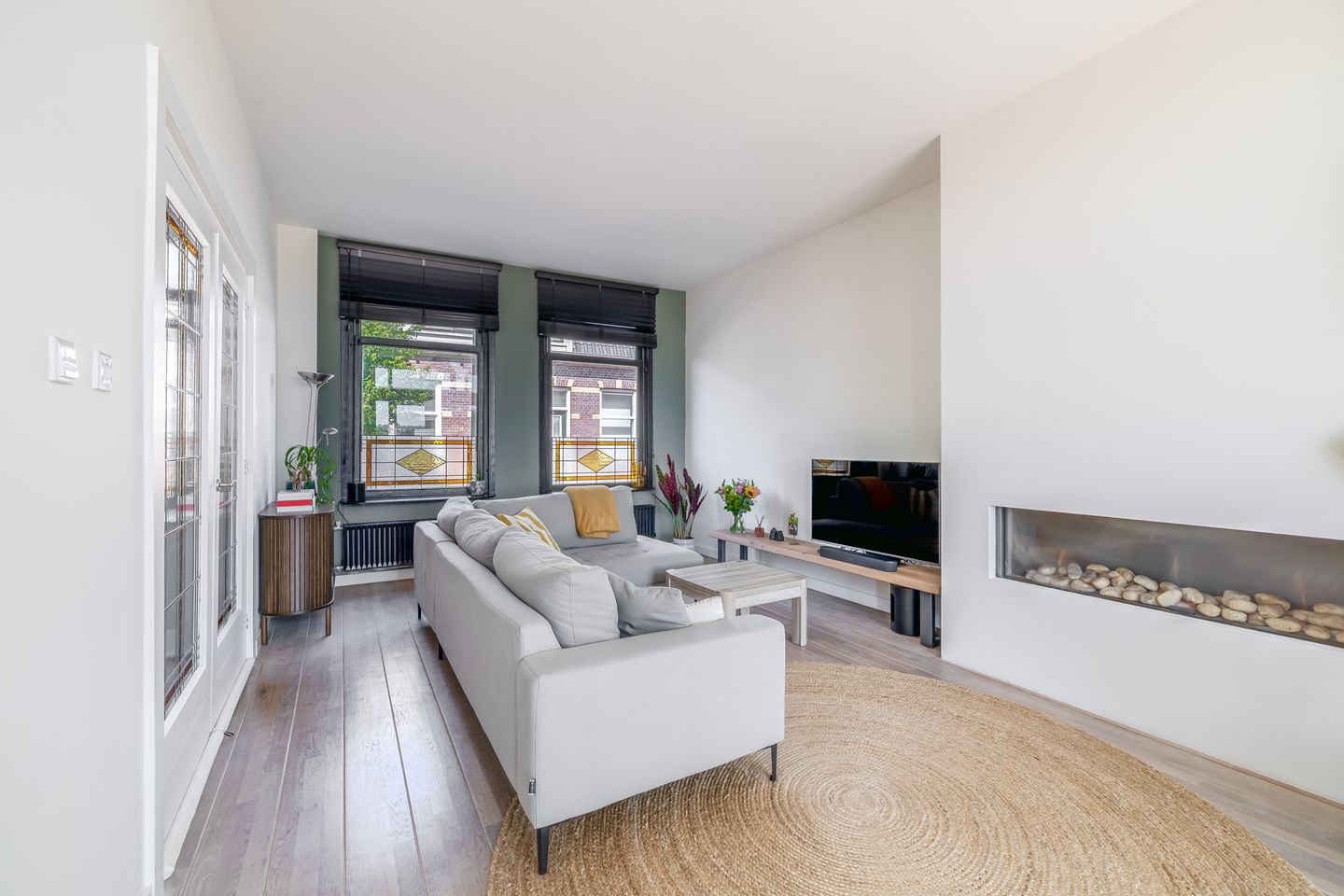 Foto 14 van Warmoesstraat 109