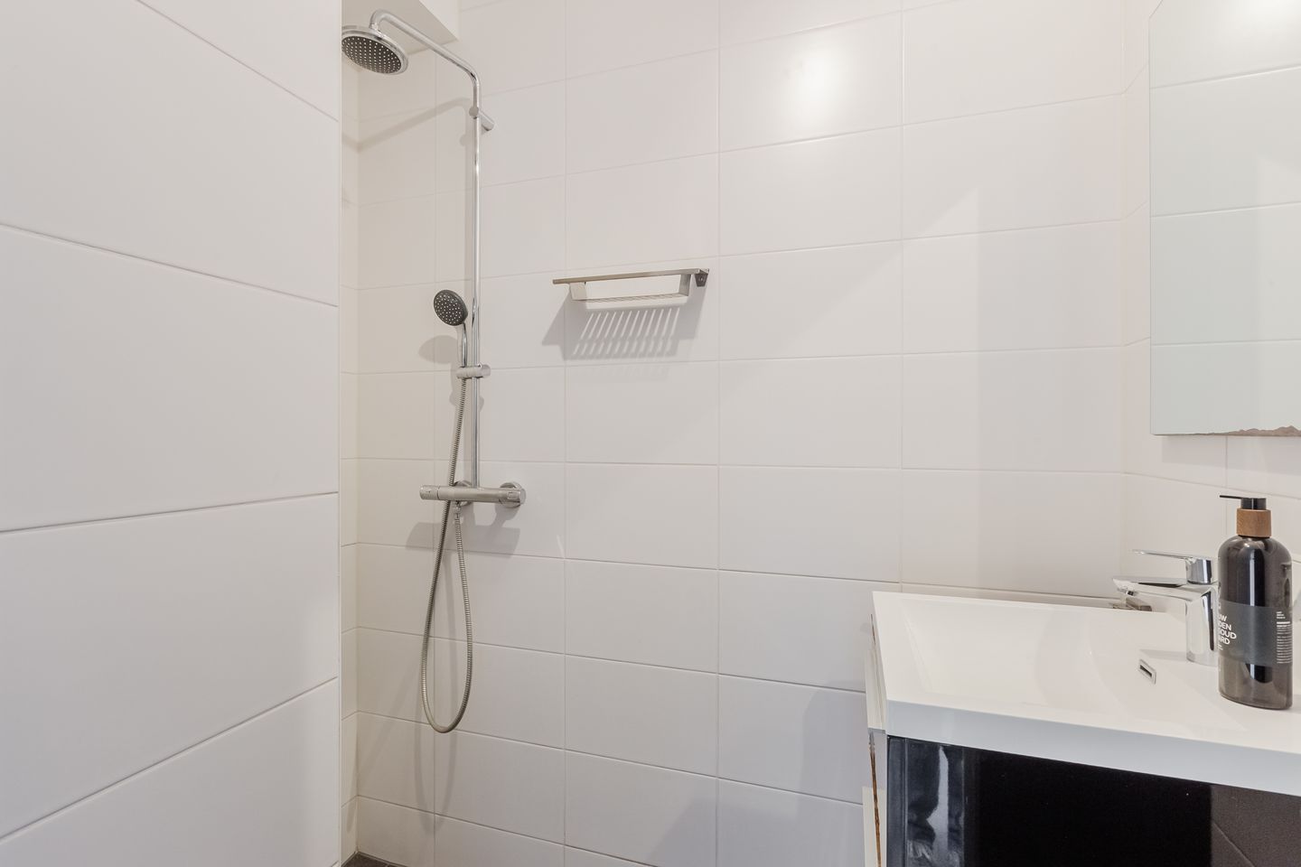 Photo 35 of Van Swindendwarsstraat 99