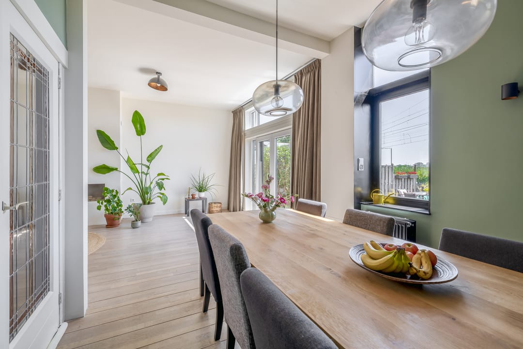 Foto 17 van Warmoesstraat 109