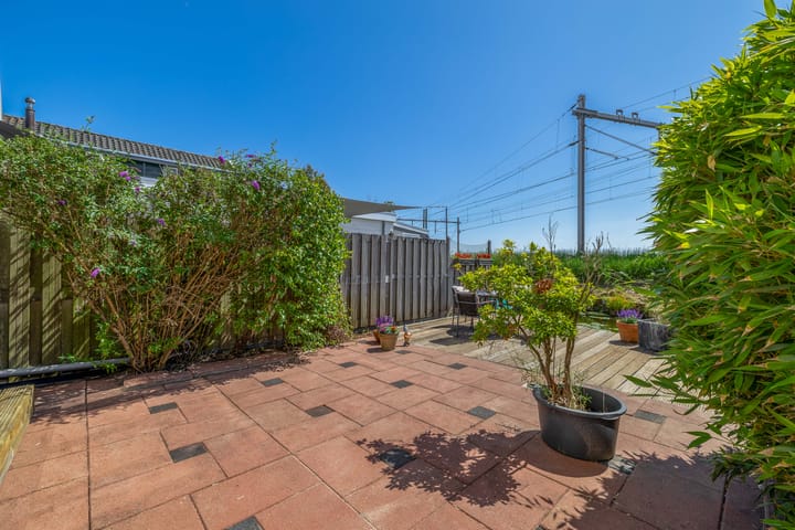 Foto 22 van Warmoesstraat 109