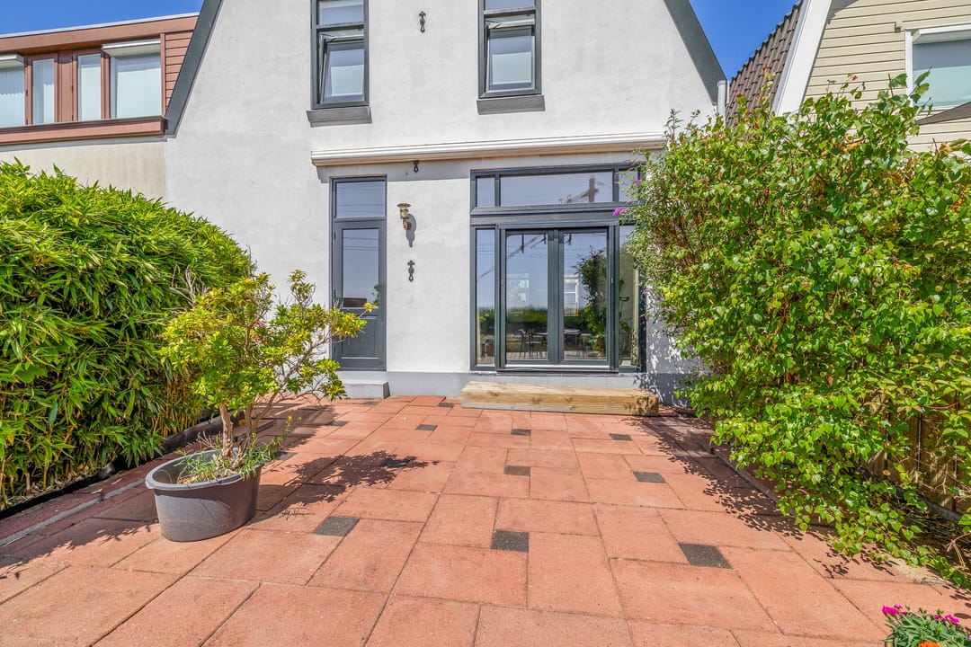 Foto 23 van Warmoesstraat 109