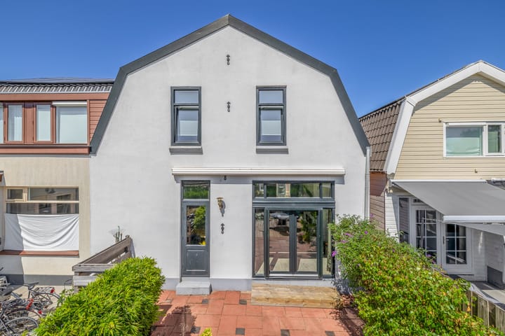 Foto 26 van Warmoesstraat 109