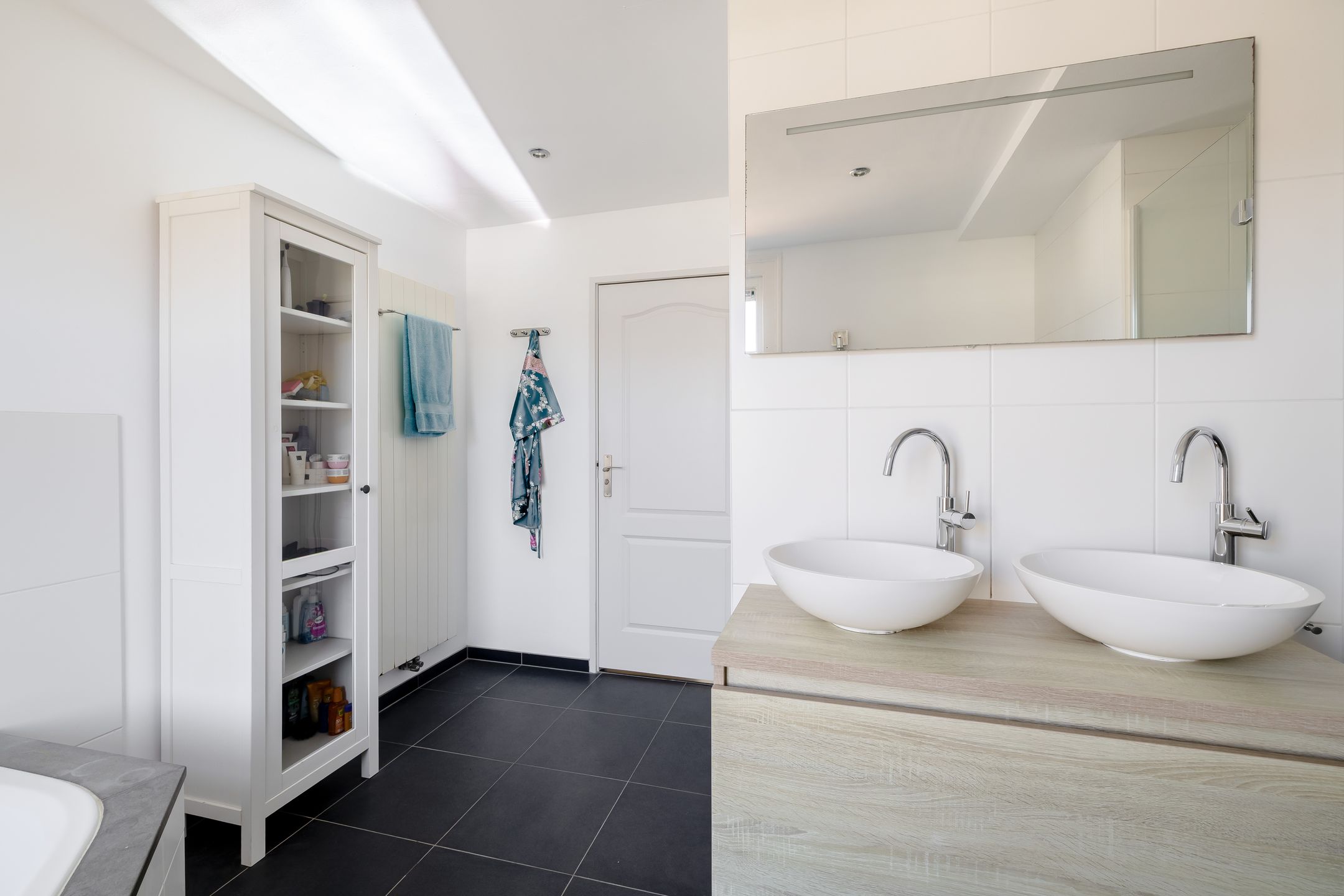 Foto 33 van Warmoesstraat 109