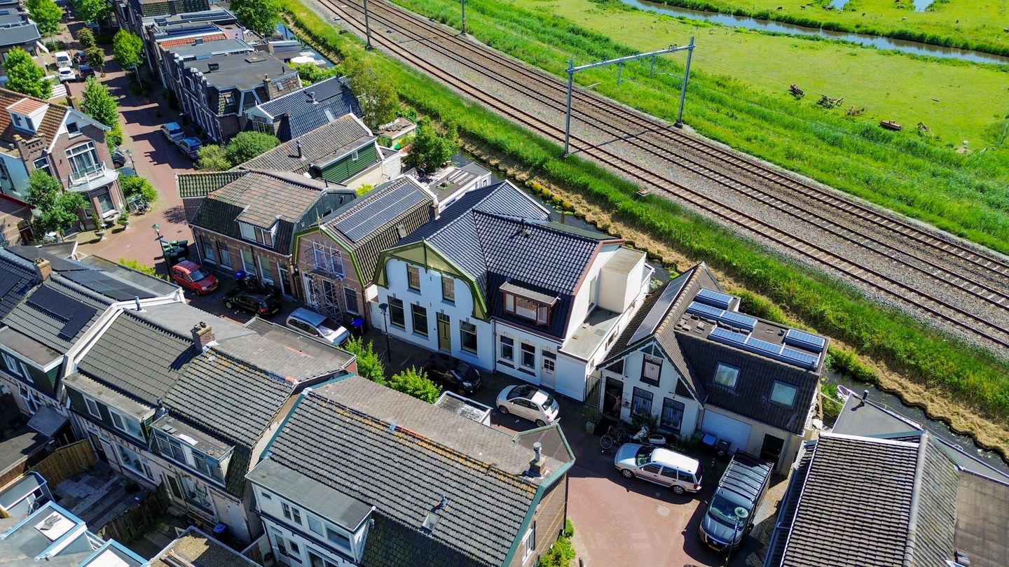 Foto 44 van Warmoesstraat 109