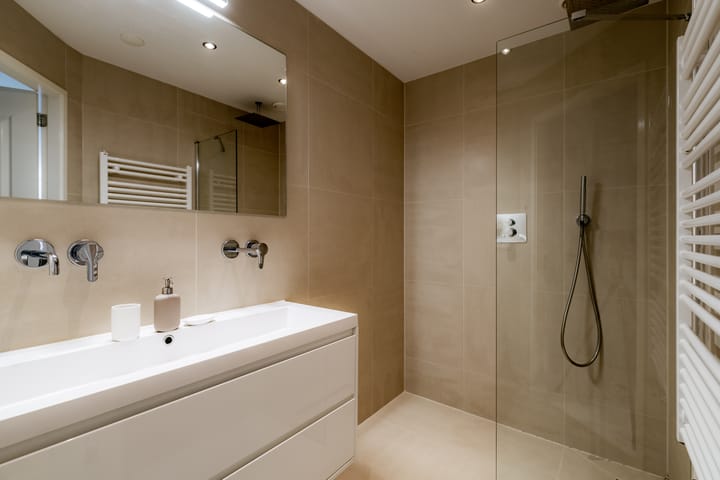 Foto 15 van Lange Leidsedwarsstraat 224-1