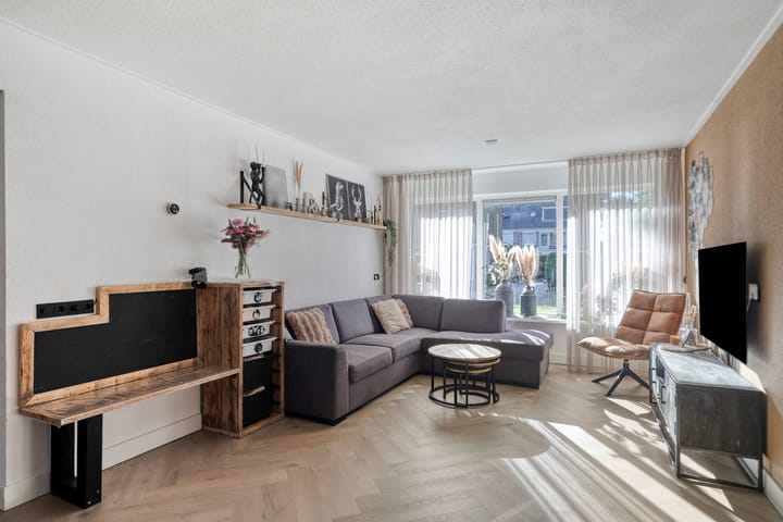 Foto 9 van Hertog Adolfweg 16