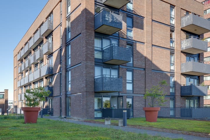 Photo 40 of Bezaanjachtplein 21