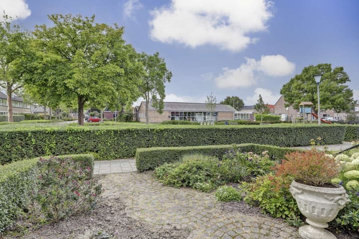 Foto 39 van Ruimtevaartstraat 27