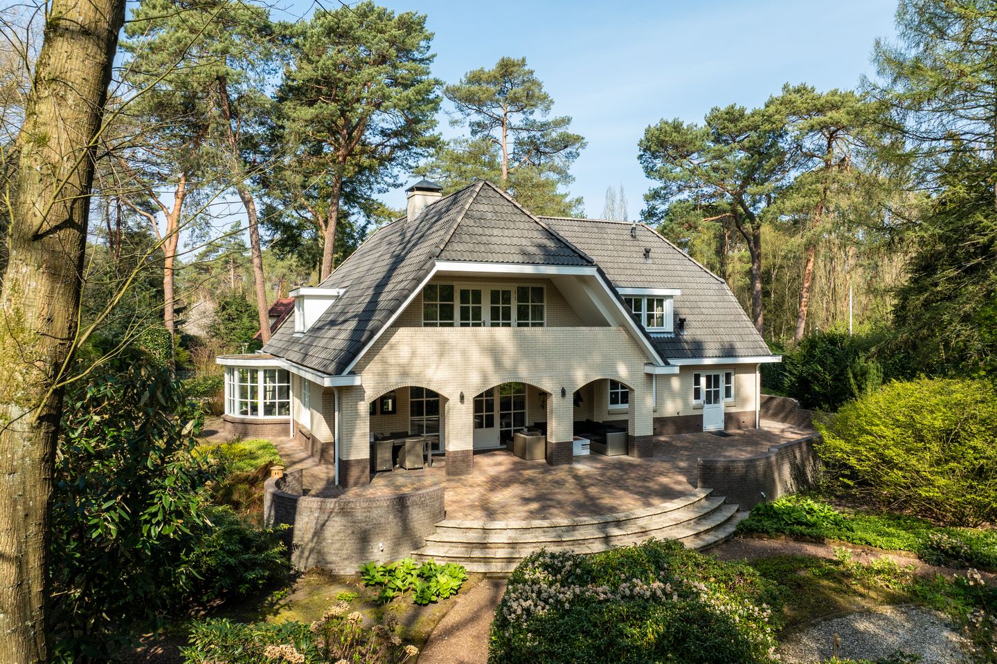 Foto 1 van Sonnevancklaan 14