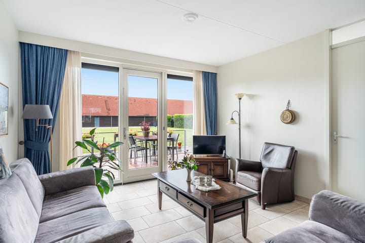 Photo 2 of Hoedenmaker 9