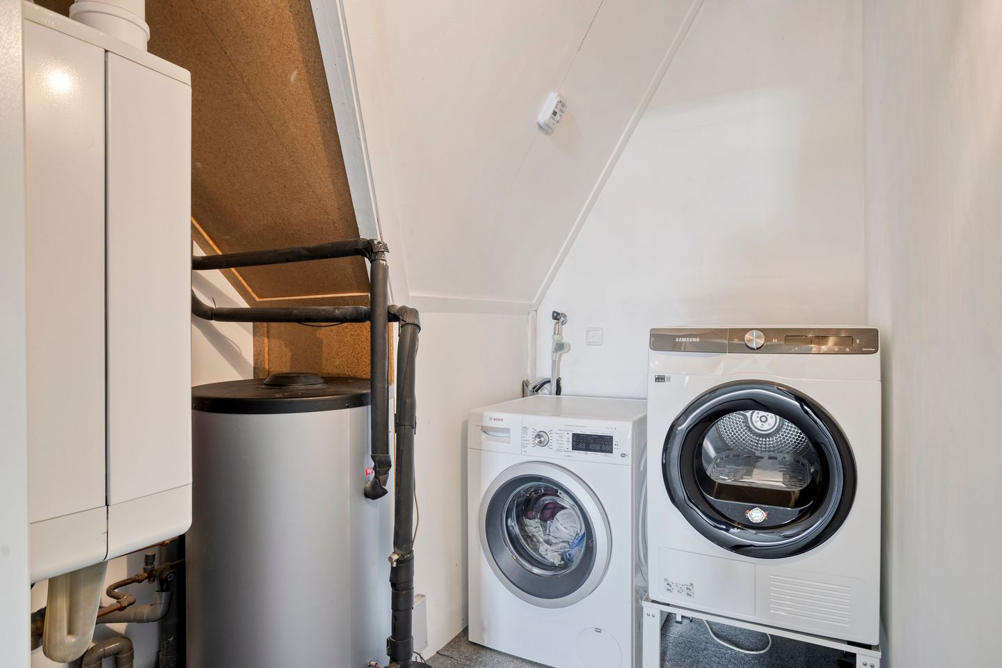 Foto 20 van Marten Toonderlaan 48