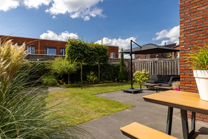 Photo 3 of Vorsselman de Heerstraat 11