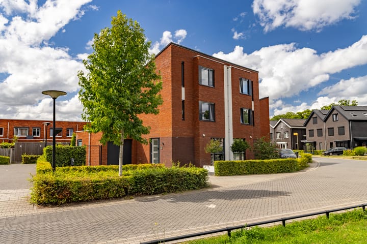 Photo 4 of Vorsselman de Heerstraat 11