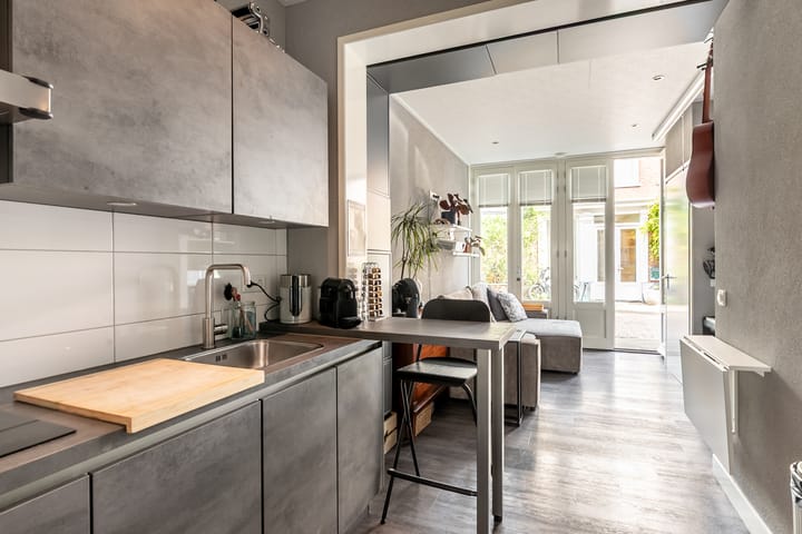 Foto 3 van Van Marumstraat 8-ZW