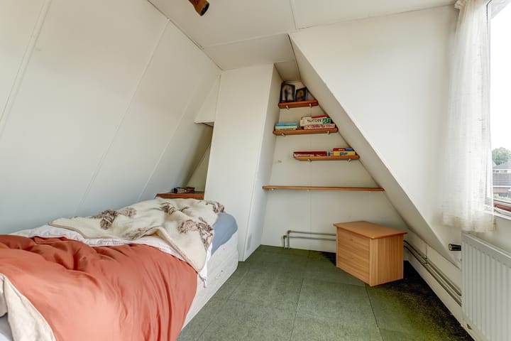 Foto 32 van Kamperfoelielaan 4