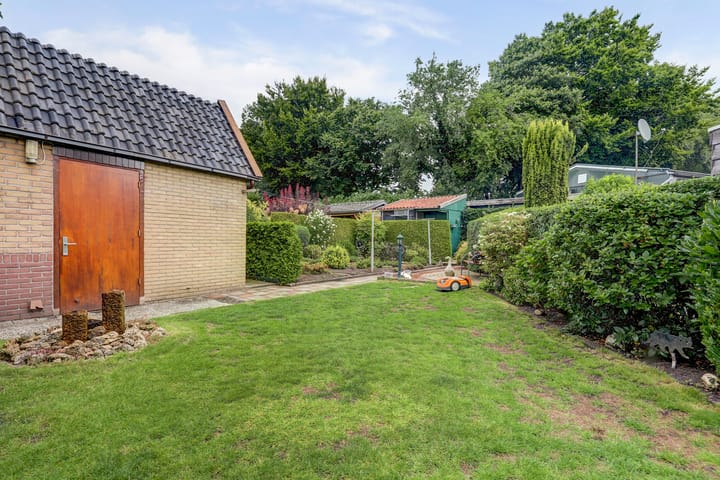 Foto 52 van Kamperfoelielaan 4